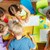 Media-BITV-AltText: Kinder malen an Tisch