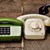 Vier Telefone aneinandergereiht